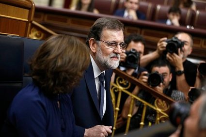 Iglesias reprocha a Rajoy su discurso prefabricado con argumentarios de la caverna 