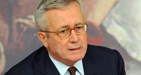 Giulio Tremonti, ministro italiano de Econom&iacute;a.
