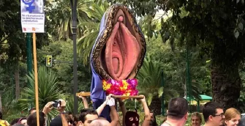 co&ntilde;o insumiso