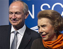 Jean-Paul Agon, presidente de L'Oréal, Y Liliane Bettencourt, accionista de referencia.