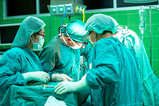 operacion-medicos