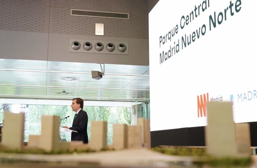 El alcalde de Madrid en el acto de presentación del proyecto ganador del concurso del Parque Central de Madrid Nuevo Norte.