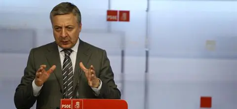 Jos&eacute; Blanco, en la rueda de prensa posterior a la ejecutiva socialista.