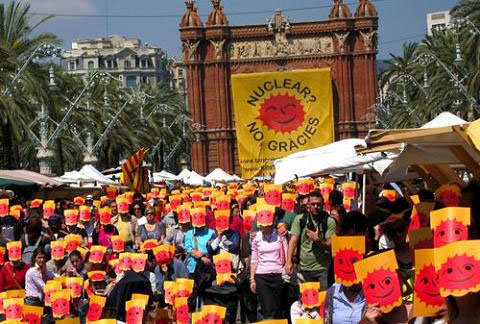 Imagen de la manifestación convocada por "Tanquem Les Nuclears" el pasado 17 de abril en Barcelona. 