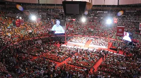 Reuni&oacute;n sindical en el Palacio de Vistalegre de Madrid en 2010.