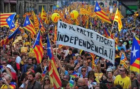 1347383881658Diada-Otra-pancarta-AFPc3