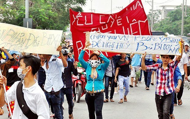 vietnam_-_protesta_lavoratori