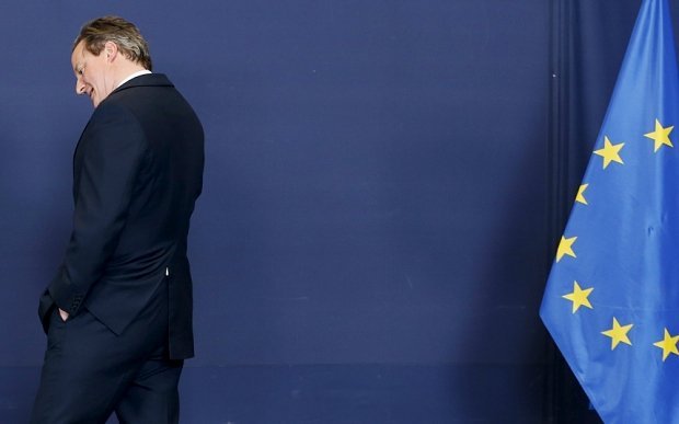 Britain's Prime Minister David Cameron arrives to pose for a family photo during a European Union leaders summit in Brussels April 23, 2015. European Union leaders who decided last year to halt the rescue of migrants trying to cross the Mediterranean will reverse their decision on Thursday at a summit hastily convened after nearly 2,000 people died at sea.   REUTERS/Francois Lenoir