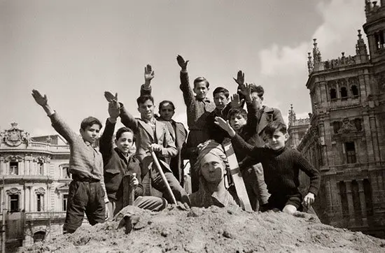 80-años-del-final-de-la-Guerra-Civil_Madrid-tras-el-final-de-la-guerra