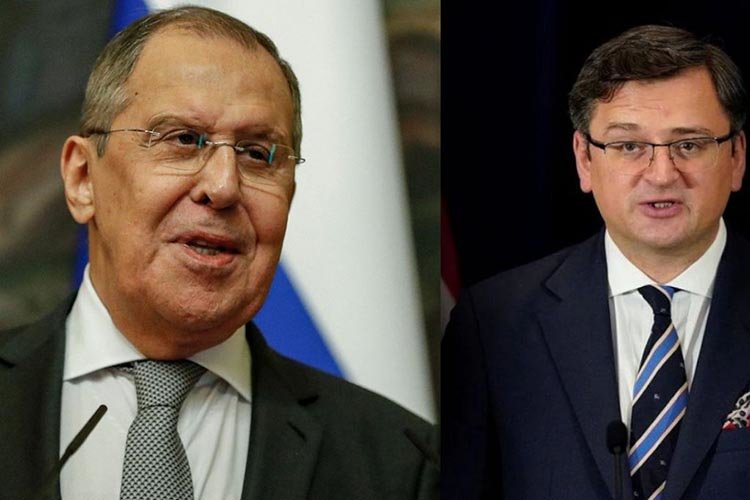 Serguéi Lavrov y Dmytro Kuleba, ministros de exteriores de Rusia y Ucrania respectivamente