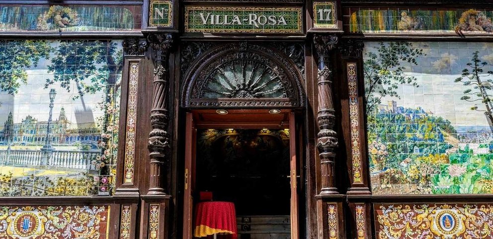 Fachada Villa Rosa