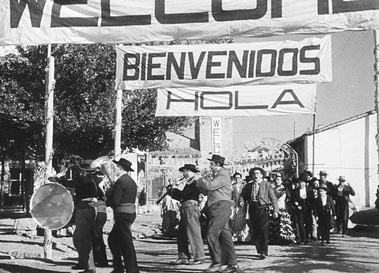 Fotograma de la película “Bienvenido, Mister Marshall” (Luis García Berlanga, 1953)