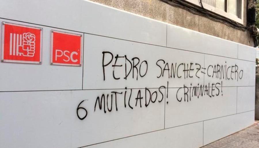 Pintada en una sede del PSC en Tarragona