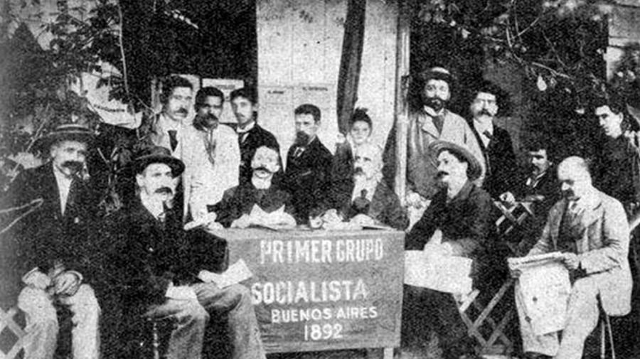 Primer_grupo_socialista,_Buenos_Aires,_1892 (1)