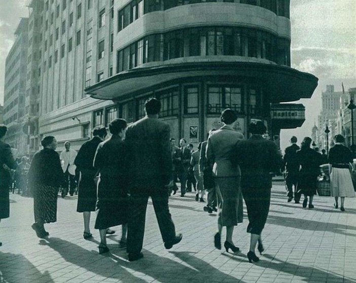Madrid 1952, Plaza de Callao, Jacometrezo con GranVía