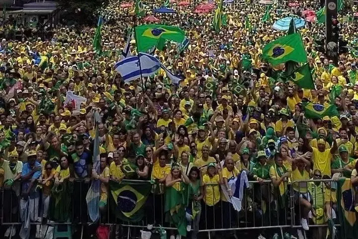 bolsonaro_acto_sao_paolo