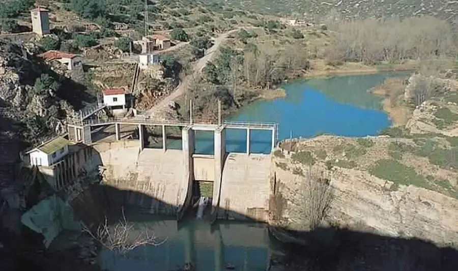 Presa de Los Toranes (Teruel)