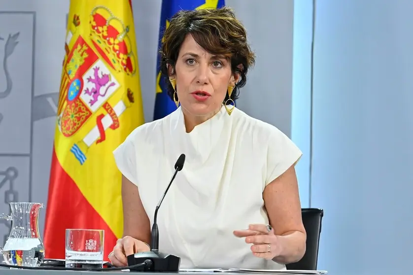 ministra_elma_saiz