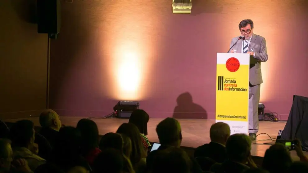 Arsenio Escolar en la III Jornada contra la Desinformaci&oacute;n. Foto: Santi Burgos