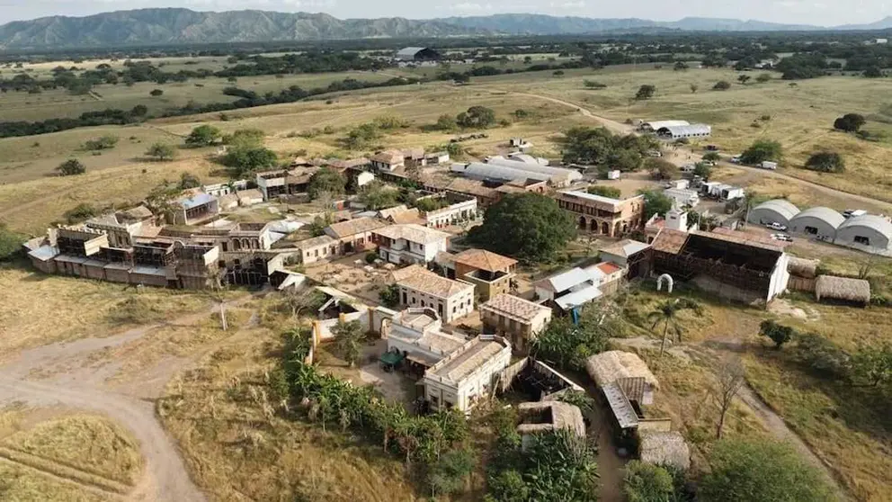 Recreaci&oacute;n del pueblo de Macondo en Alvarado, Tolima. Netflix
