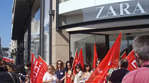 Concentraci&oacute;n en mayo del comit&eacute; de empresa de Zara en A Coru&ntilde;a