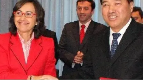 Firma de memor&aacute;ndum entre Rosa Aguilar y Viceministro chino 31 10 11