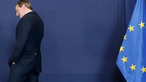 Britain's Prime Minister David Cameron arrives to pose for a family photo during a European Union leaders summit in Brussels April 23, 2015. European Union leaders who decided last year to halt the rescue of migrants trying to cross the Mediterranean will reverse their decision on Thursday at a summit hastily convened after nearly 2,000 people died at sea.   REUTERS/Francois Lenoir