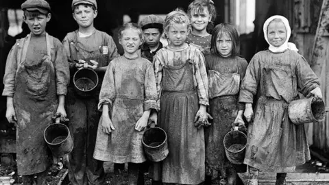 ni&ntilde;os