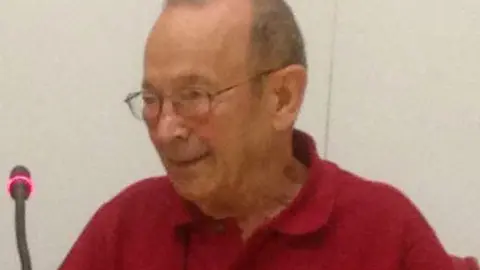 vicente-llamazares