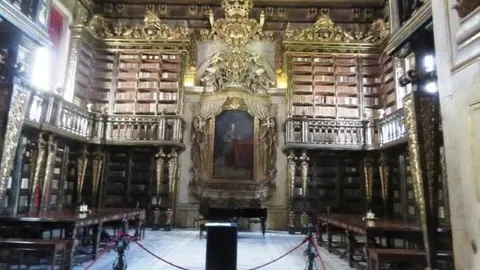 biblioteca