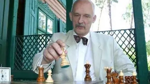 janusz-korwin-mikke-ajedrez
