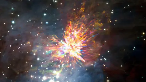 Fuegos-artificiales-por-la-colision-de-dos-jovenes-estrellas