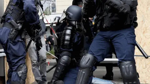 POLICIA FRANCIA