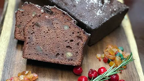 Bizcocho-de-chocolate-navideño-1
