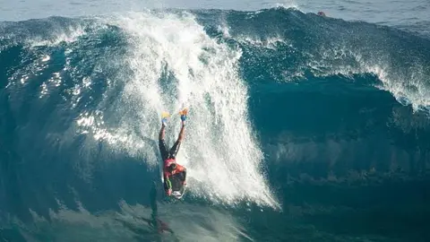 surf 1140 420