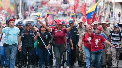 marcha  a favor de maduro venezuela