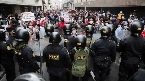 peru-manifestaciones-merino-1605066462731bbb