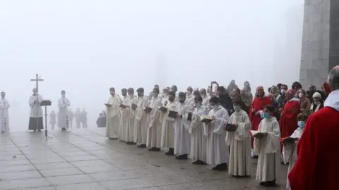 benedictinos cuelgamuros