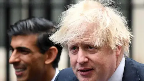 Boris Johnson y Rishi Sunak