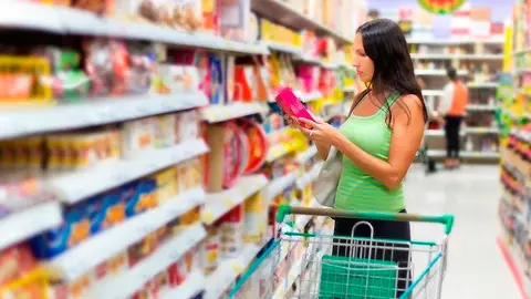 anuncio_mujer_supermercado