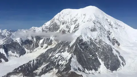 El Denali o monte McKinley es la monta&ntilde;a m&aacute;s alta de Am&eacute;rica del Norte, con 6.190 metros. Est&aacute; situado en la cordillera de Alaska
