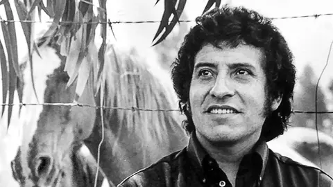 V&iacute;ctor Jara