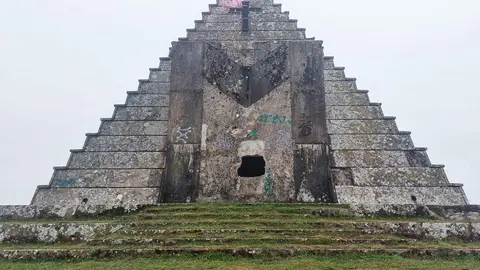 piramide italiana Foto 1 ARMH