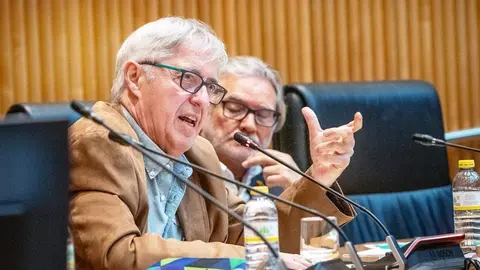 Antonio Baylos durante la presentaci&oacute;n de las conclusiones del seminario, junto a Fernando Lezcano, presidente de la Fundaci&oacute;n 1 Mayo (Foto: Por Experiencias / Tania Castro)