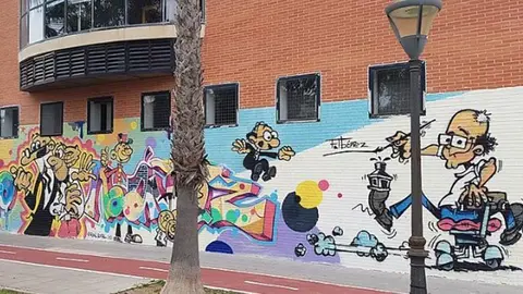 Mural de homenaje al historietista Francisco Ib&aacute;&ntilde;ez en la fachada del Centro Cultural Ram&oacute;n Alonso Luzzy de Cartagena, creado en 2021 por Ra&uacute;l Estal. (Wikipedia)