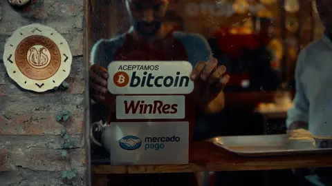 revolucion_bitcoin_fotograma