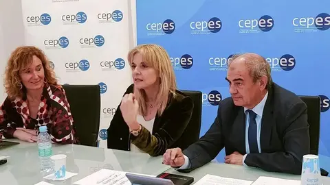 Amparo Merino, secretaria de estado de Econom&iacute;a Social, en una reuni&oacute;n de la Junta Directiva de la Confederaci&oacute;n Empresarial Espa&ntilde;ola de la Econom&iacute;a Social (CEPES)