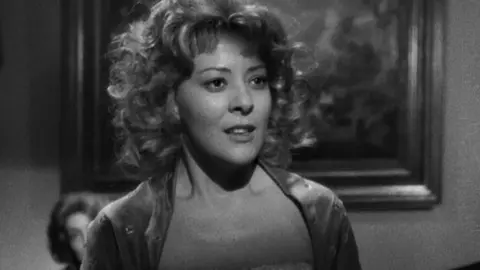 Silvia Pinal en &ldquo;El &aacute;ngel exterminador&rdquo;, de Luis Bu&ntilde;uel.