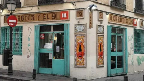 1) Barrutia y el 9