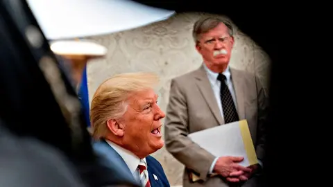 John Bolton y Donald Trump